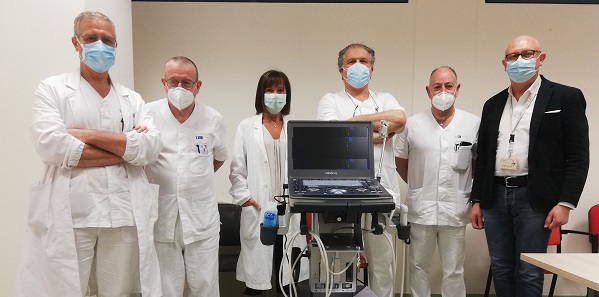 nella foto l'èquipe otorinolaringoiatria e vascolare da sx i dottori Massimo Menchi, Paolo Frosini, Alfredo Sabato  e Antonino Iorio di Sat, al centro la dottoressa Di Renzo 