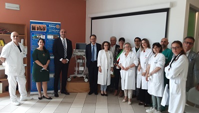 foto di gruppo dei partecipanti all'inaugurazione