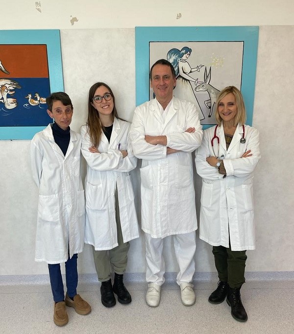 Nella foto il dott Bernardini e i medici centro allergologia