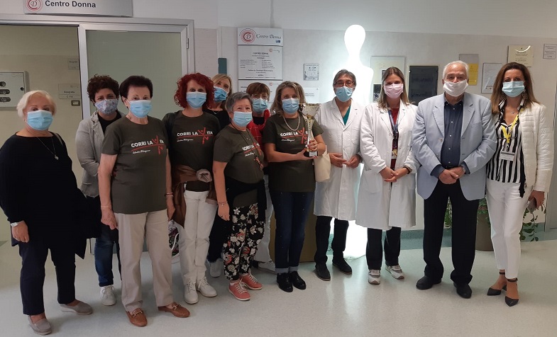 foto di gruppo direzione sanitaria e astro