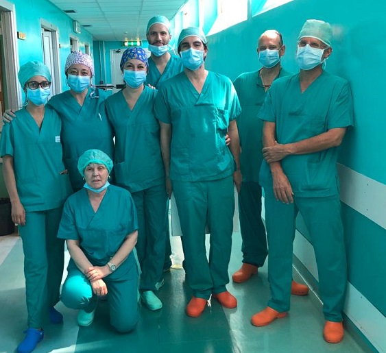 Nella foto l'equipe che ha partecipato all'intervento presso l'ospedale del Mugello