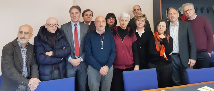 Foto del gruppo di lavoro Tumori rari a Casalguidi: Massimo Selmi (ASL) Gianni Amunni (ISPRO) Renzo Berti (ASL) Francesco Cipriani (ASL) Antonio Biamonte (ISPRO) Eleonora Gori (ASL) Lidia Marino Merlo (ASL) Paola Picciolli (ASL) Adele Caldarella (ISPRO) Fabio Voller (ARS) Andrea Poggi (ARPAT) Marco Zappa (ISPRO)  