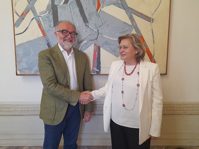 Nella foto il Direttore generale Paolo Morello Marchese e la dott.ssa Cristina Pantera Fondazione Caript