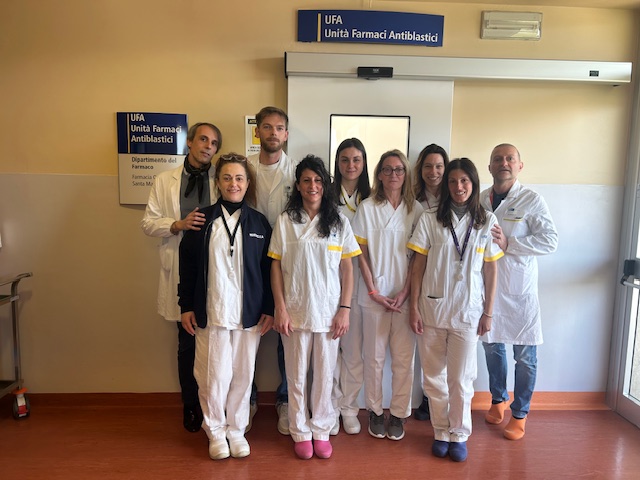 Foto farmacisti e i tecnici di laboratorio